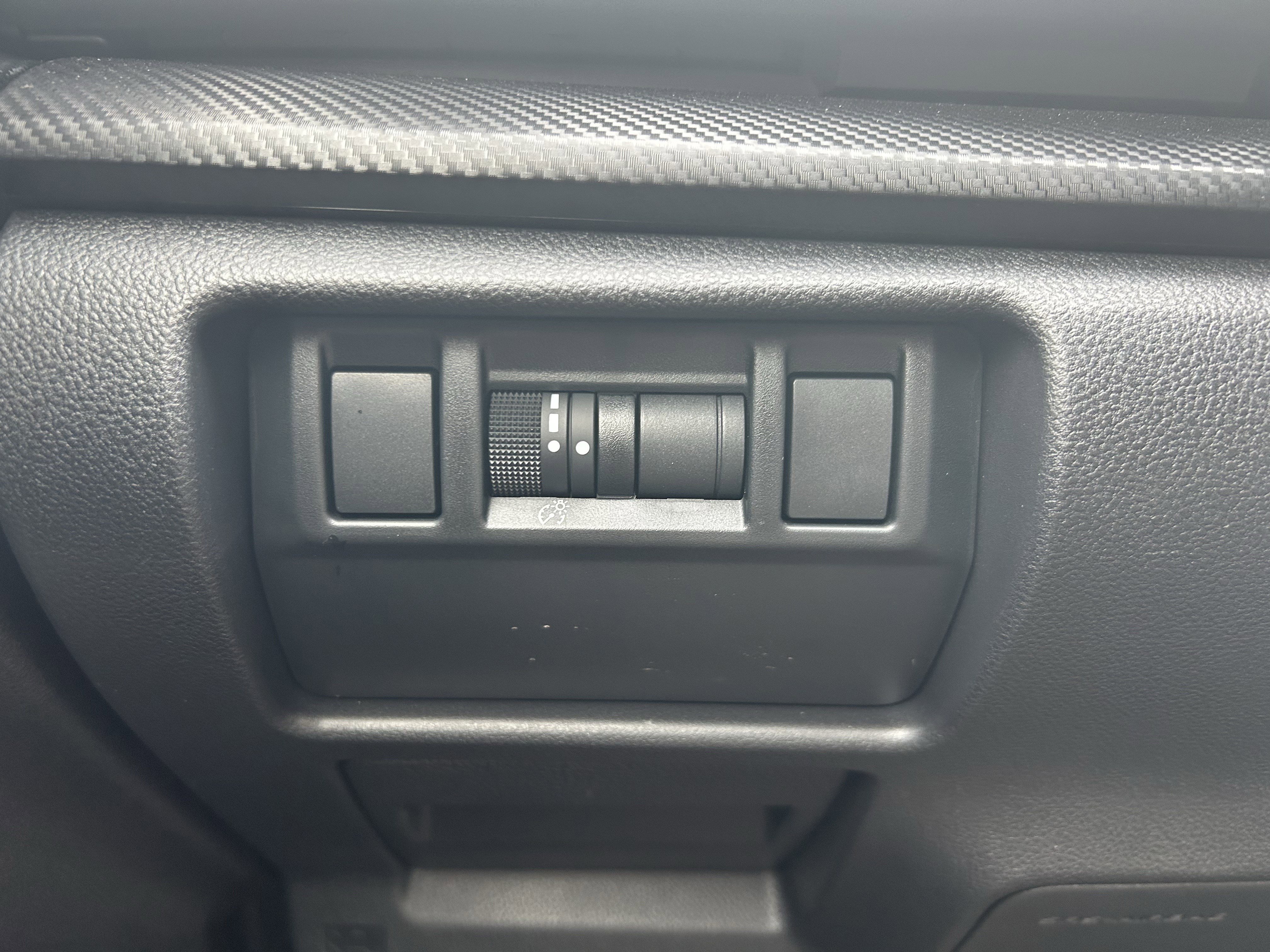 Certified 2024 Subaru Crosstrek 2.0i Premium image 18