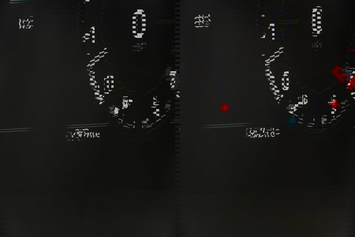 Used 2023 Land Rover Defender 110 V8 image 37