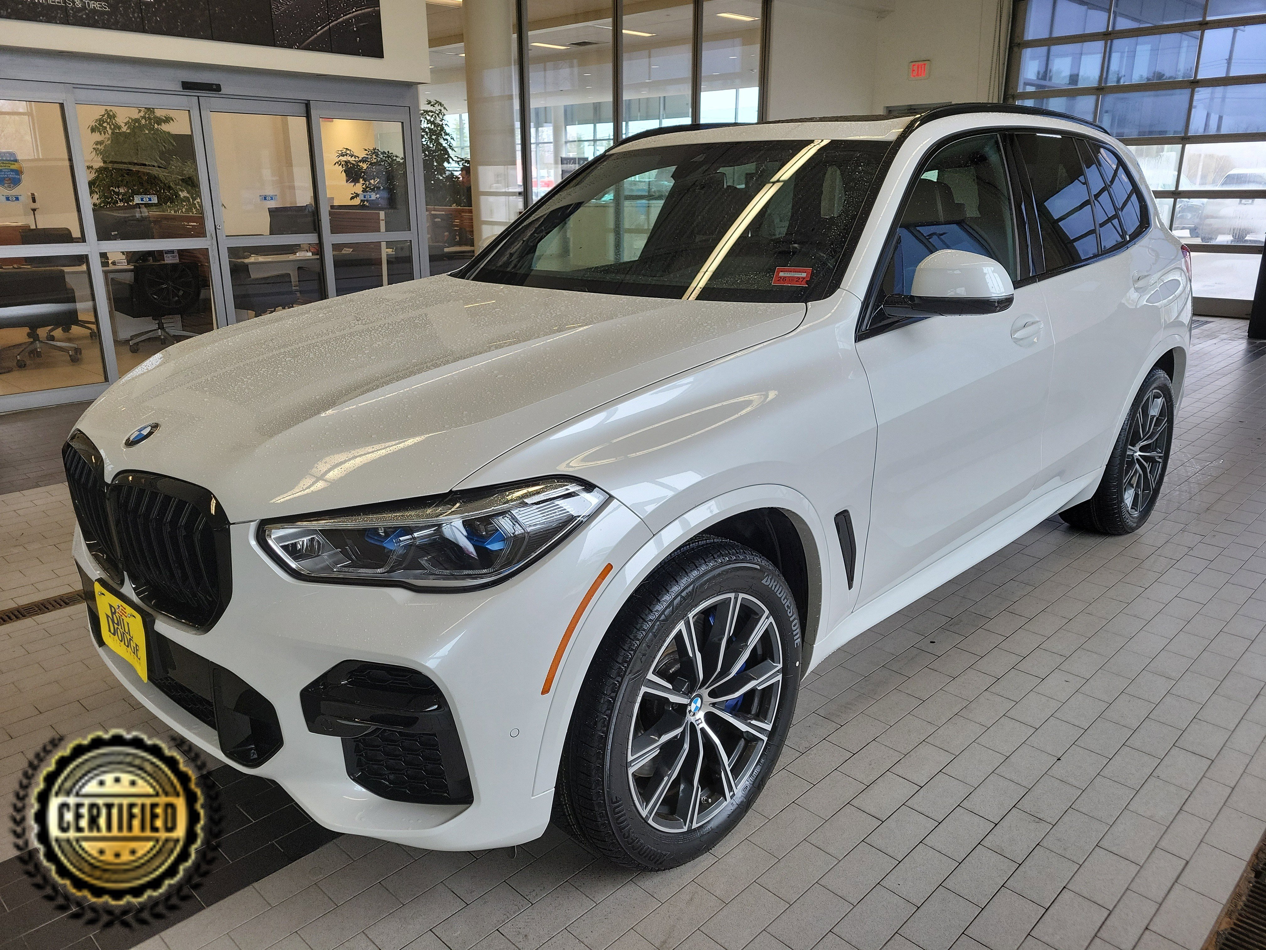 Used 2023 BMW X5 M50i AWD/4WD image 1