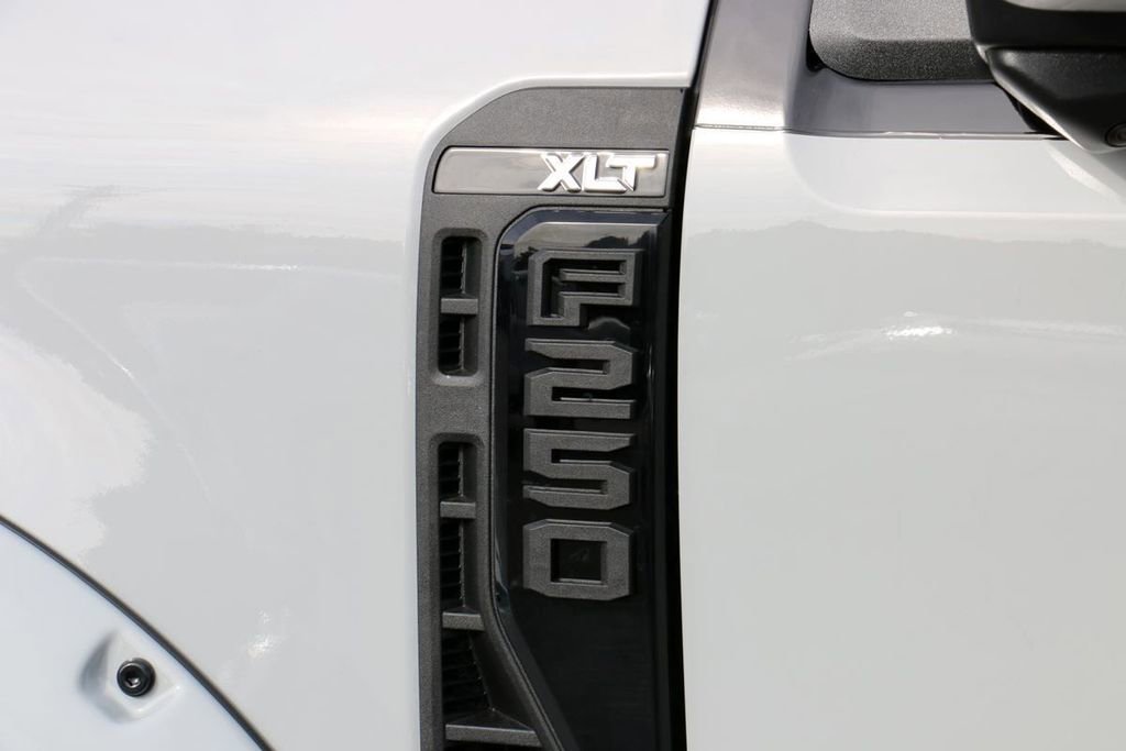 New 2026 Ford F250 XLT w/ XLT Premium Package image 13
