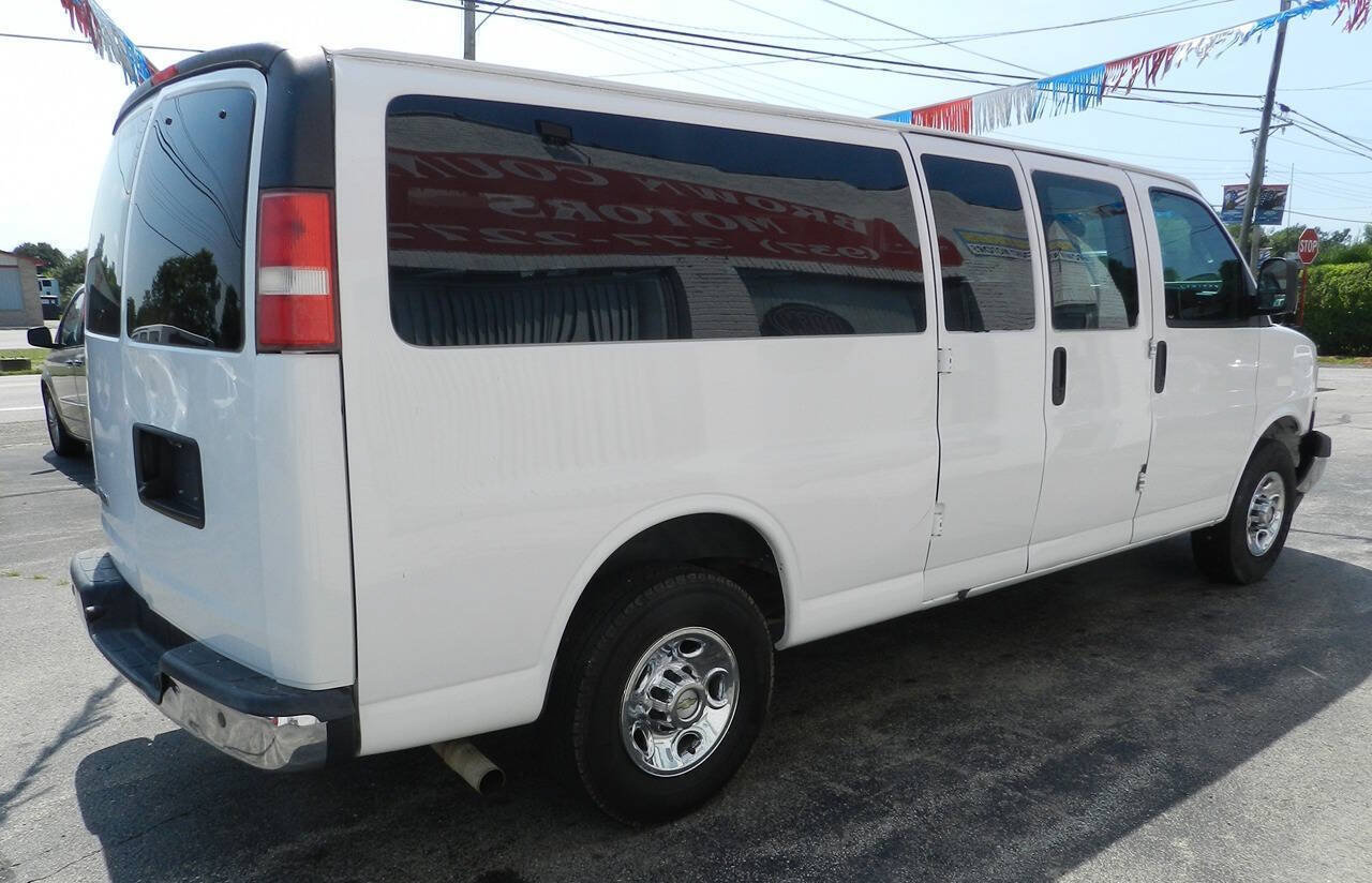Used 2016 Chevrolet Express 3500 LT w/ LT Preferred Equipment Group RWD image 6
