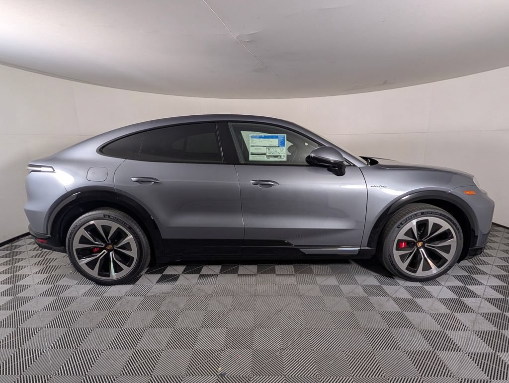 New 2026 Porsche Cayenne S AWD/4WD image 8