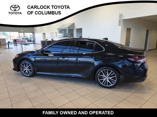 Used 2023 Toyota Camry XLE w/ Navigation Package image 9