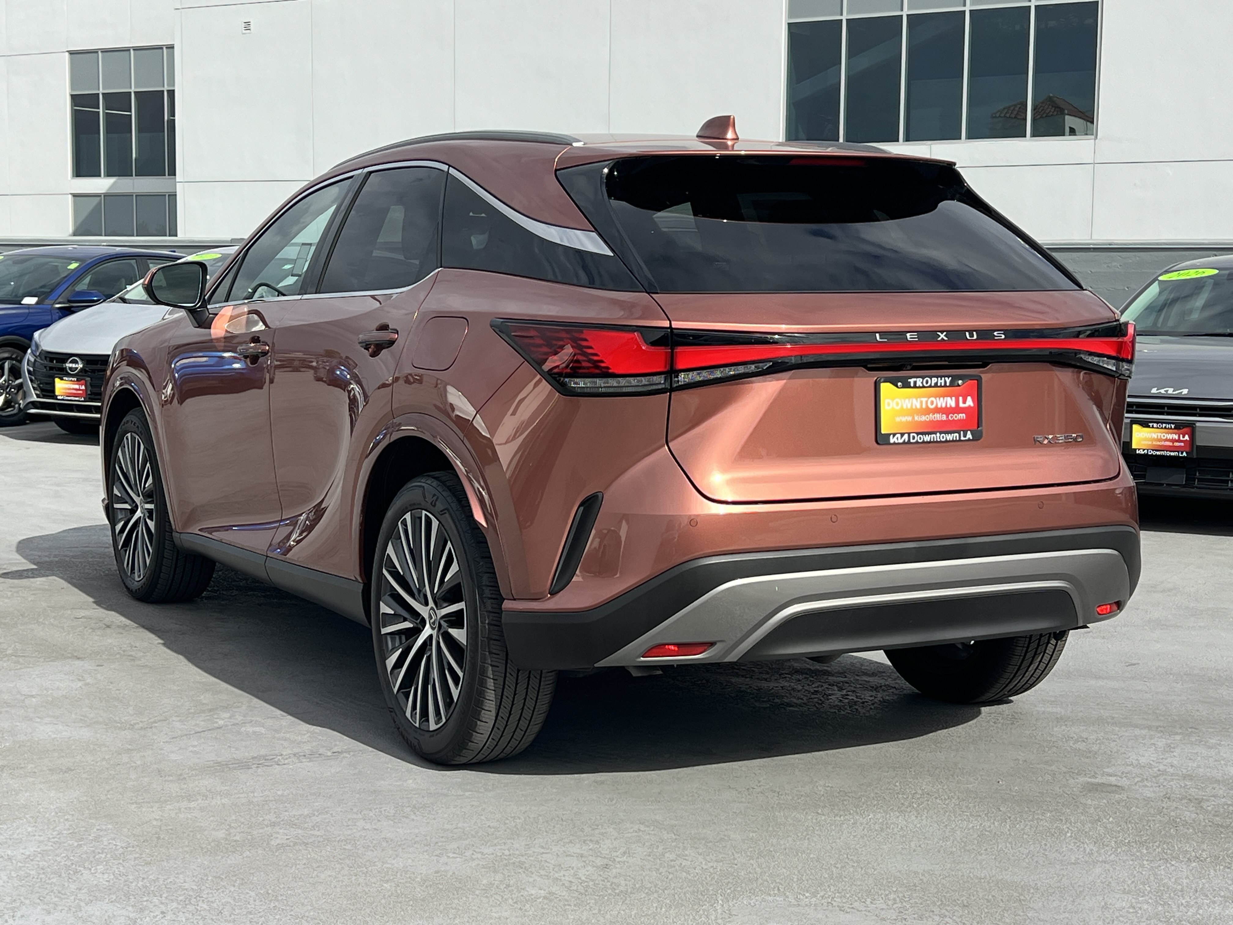 Used 2023 Lexus RX 350 Premium Plus w/ Accessory Package (Z1) FWD image 4