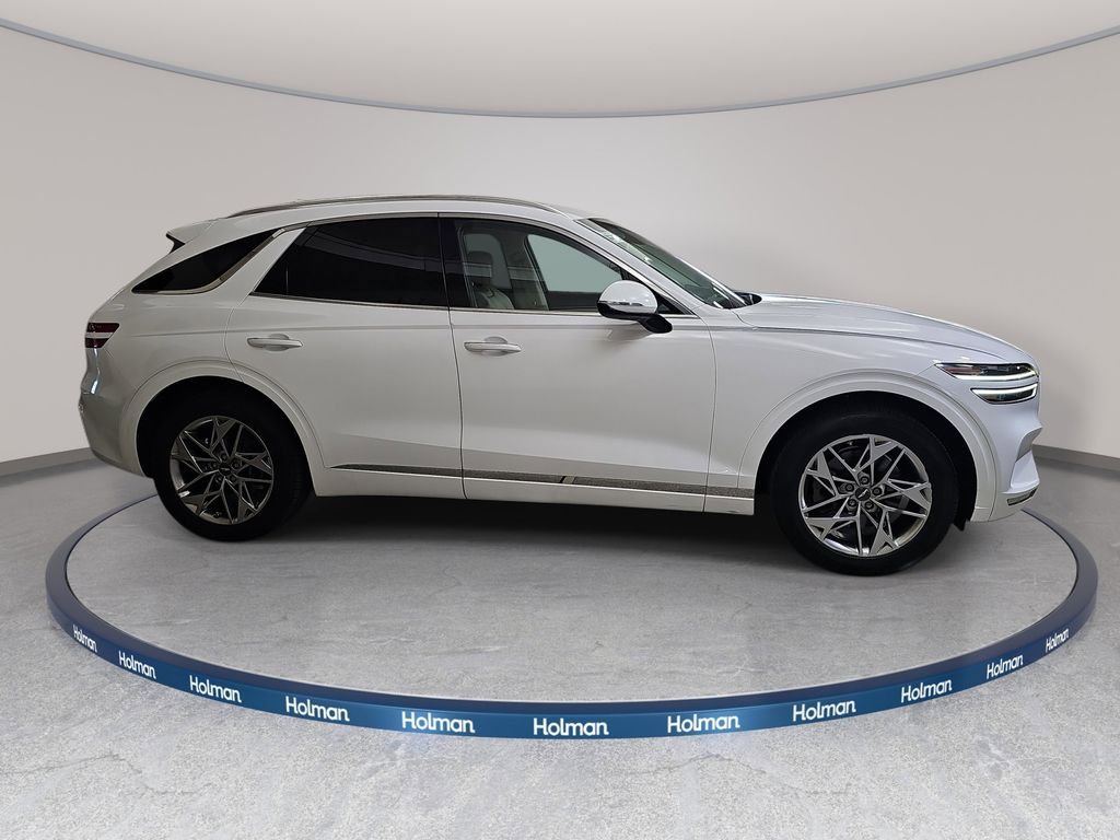 Used 2022 Genesis GV70 2.5T w/ Select Package AWD/4WD image 5