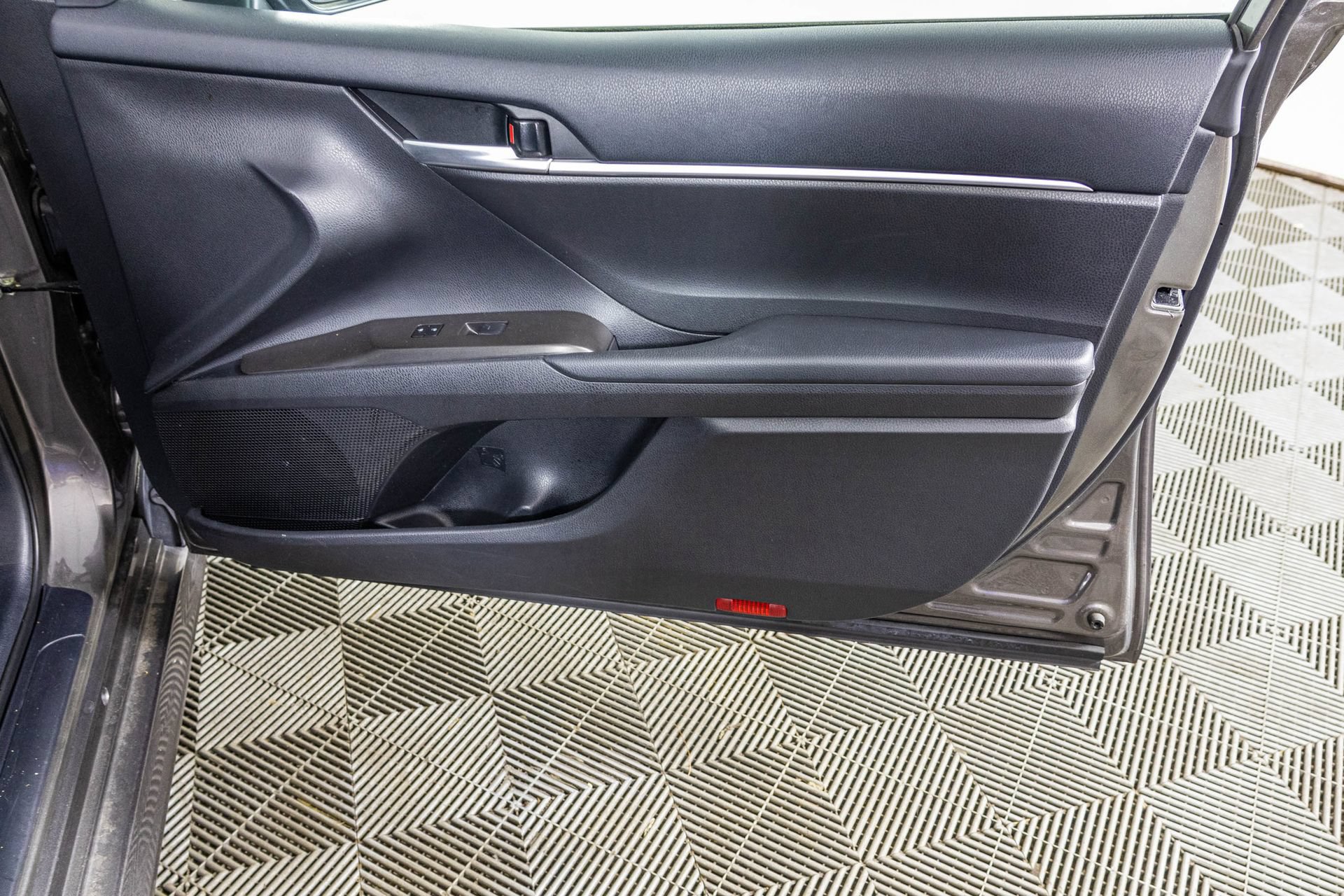 Used 2023 Toyota Camry LE FWD image 45