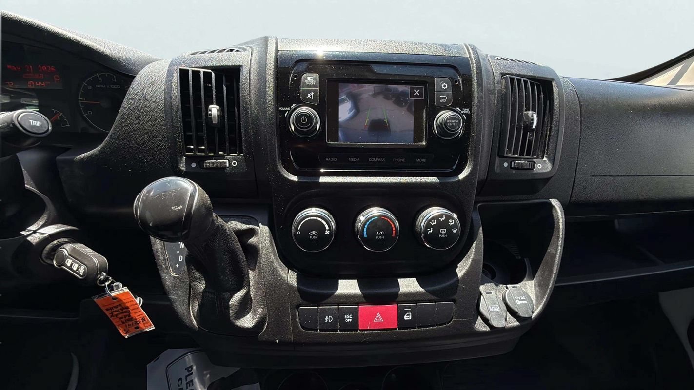 Used 2019 RAM ProMaster 2500 w/ Premium Appearance Group FWD image 12