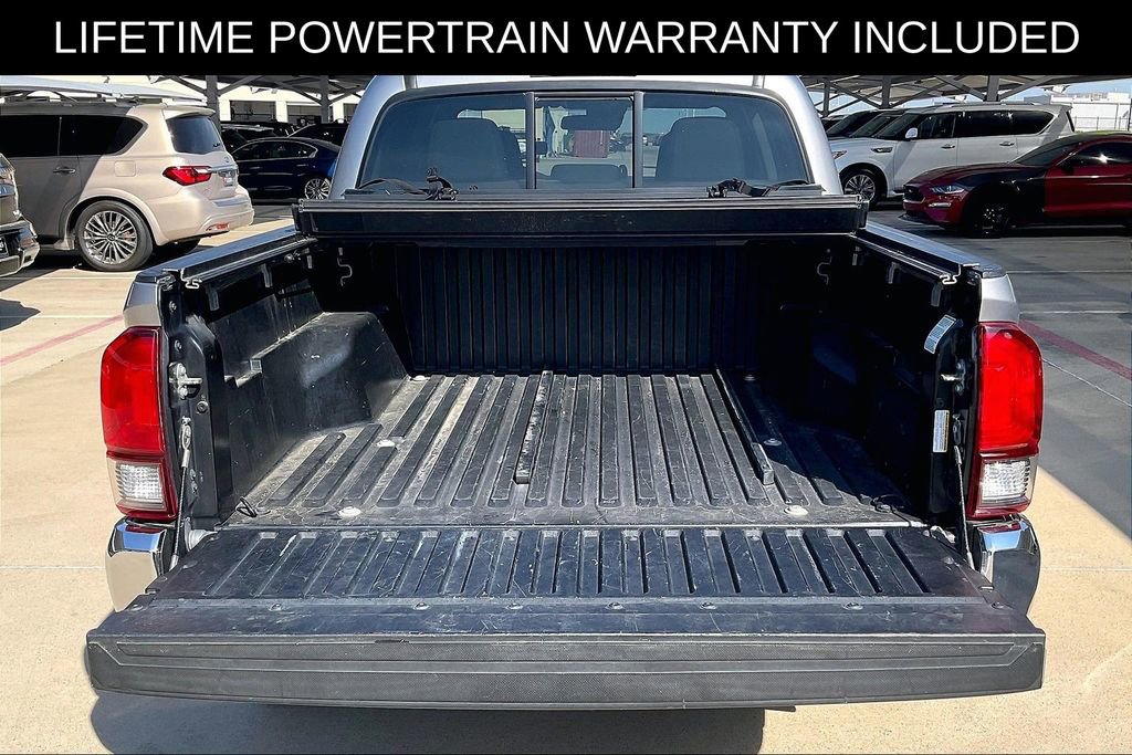 Used 2020 Toyota Tacoma SR5 w/ SR5 Appearance Package (SM) image 30