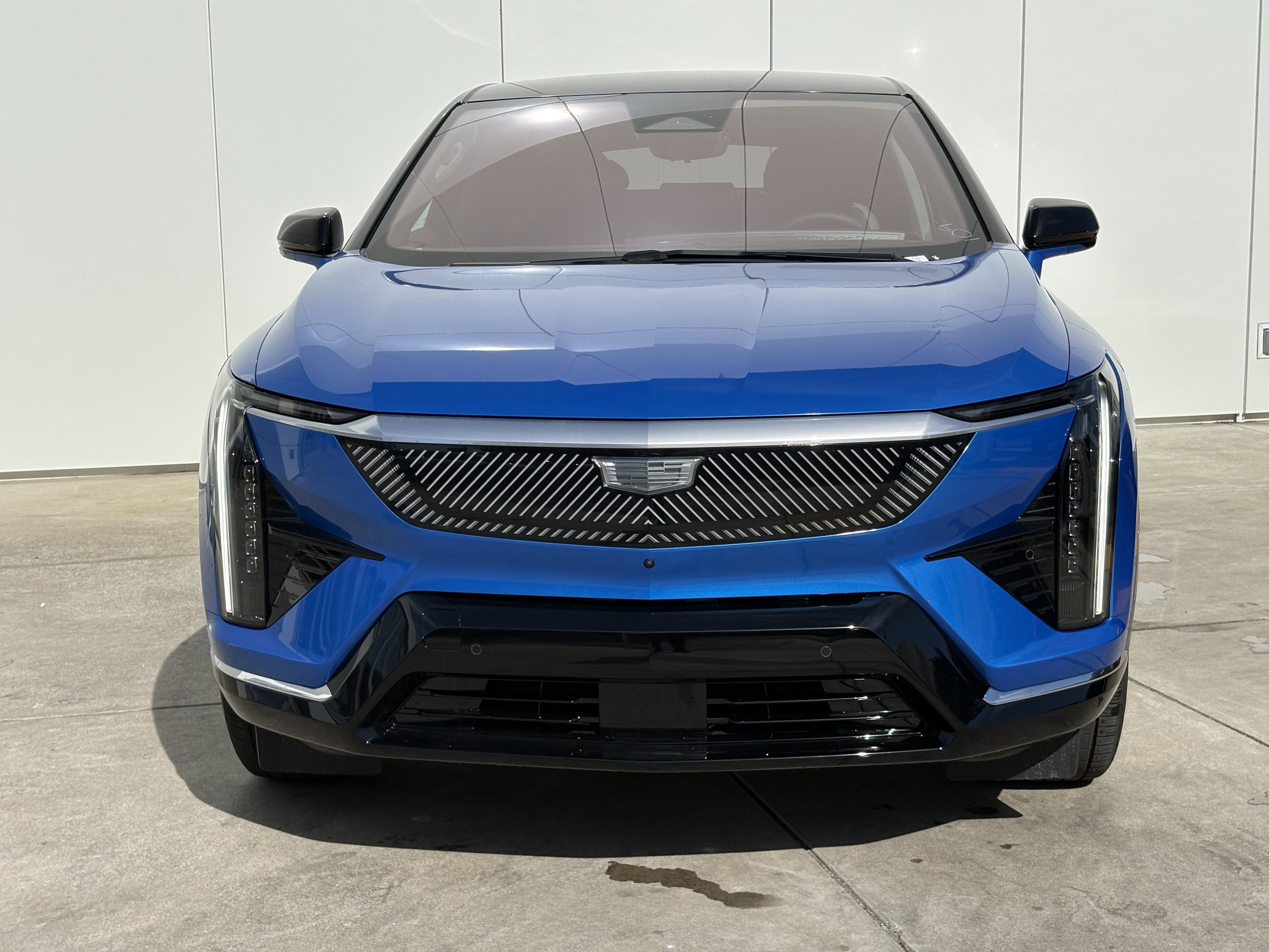 New 2025 Cadillac Optiq Luxury 1 image 3