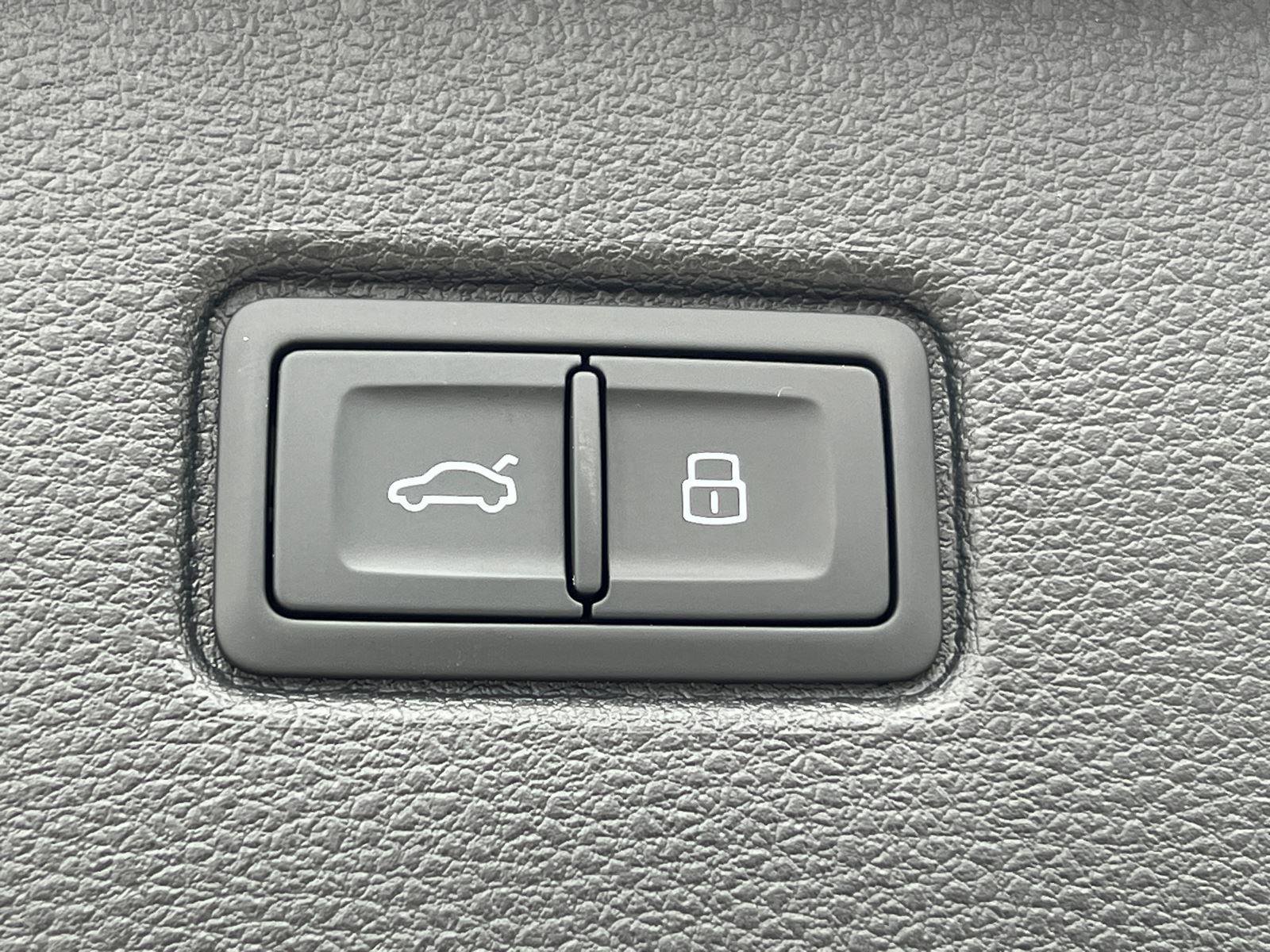 New 2025 Audi Q7 3.0T Premium Plus image 13