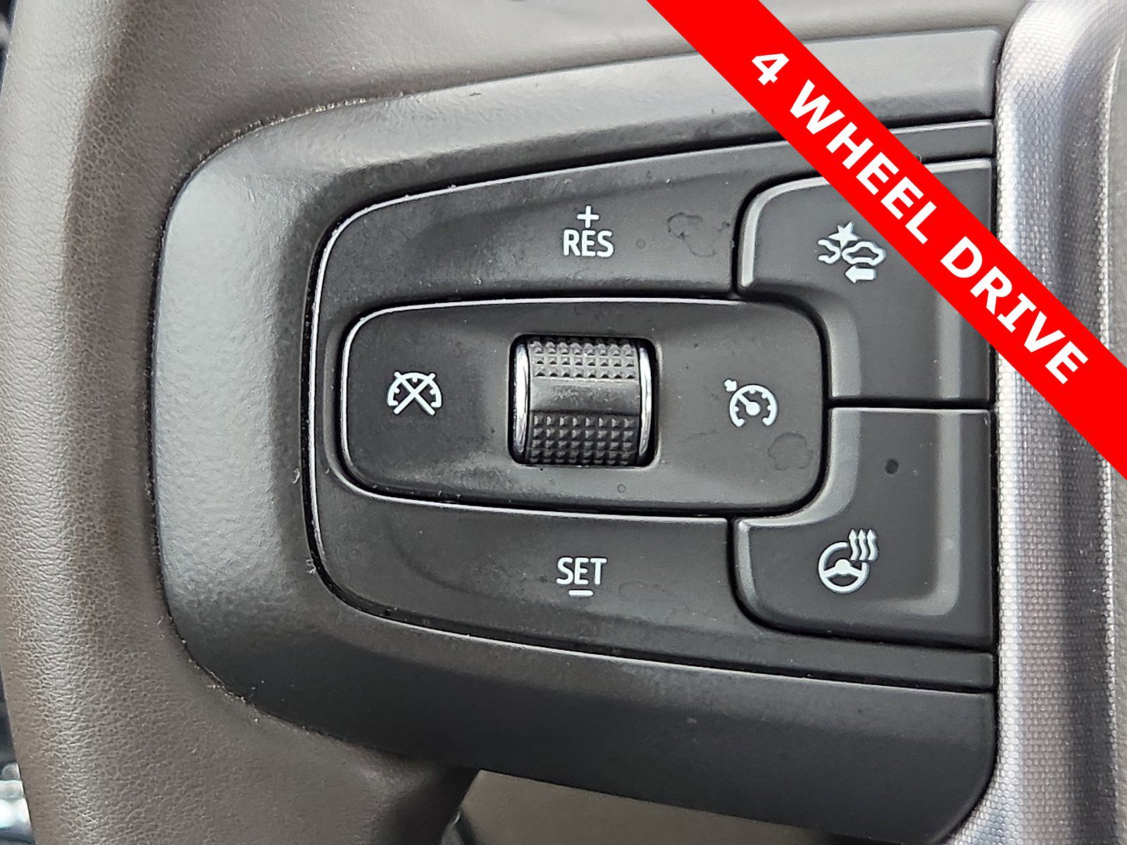 Used 2023 GMC Sierra 1500 SLT image 21