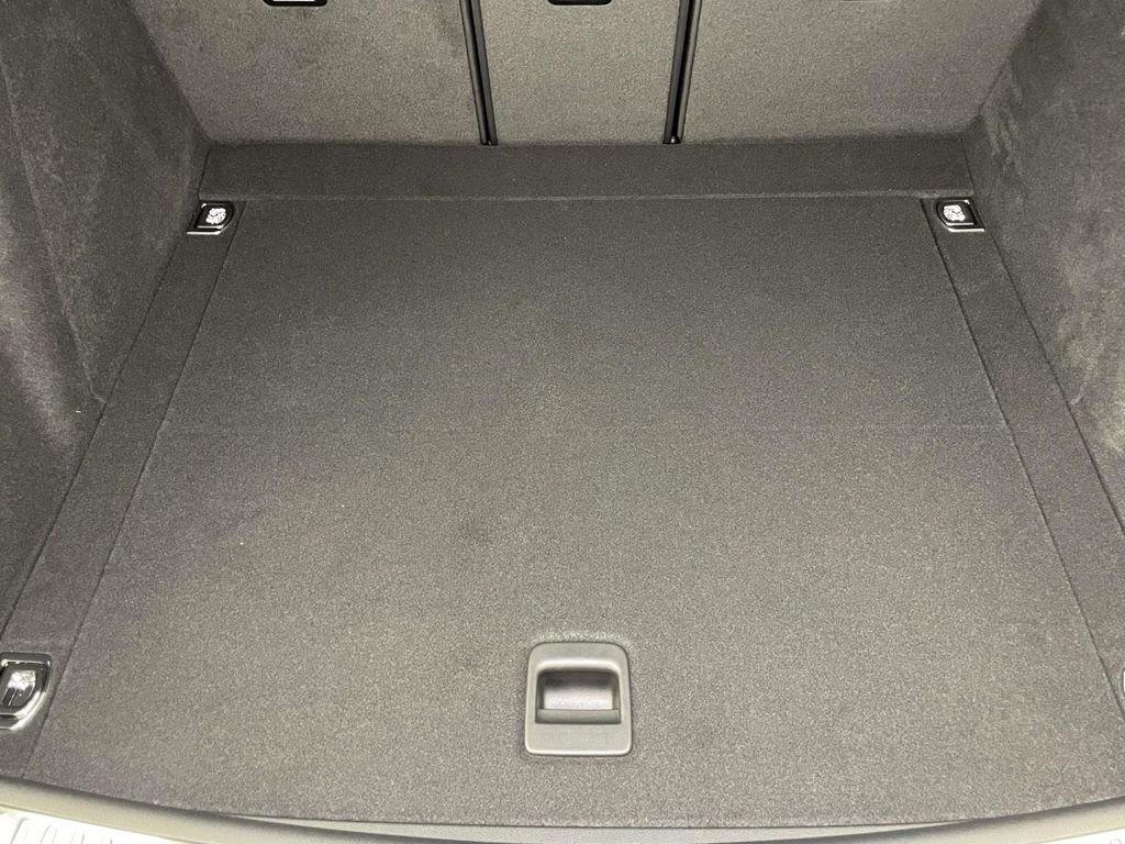 New 2026 Porsche Macan Turbo image 20