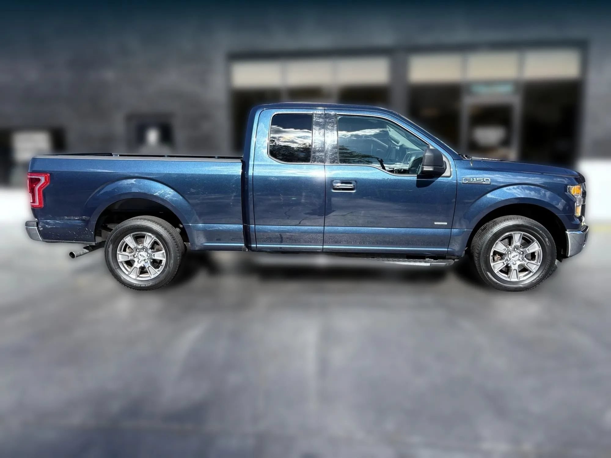 Used 2016 Ford F150 XLT w/ Equipment Group 301A Mid RWD image 7