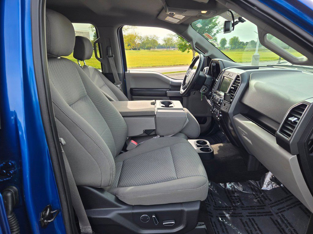 Used 2018 Ford F150 XLT w/ Equipment Group 302A Luxury AWD/4WD image 7