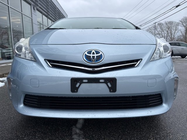 Used 2013 Toyota Prius V Three image 2