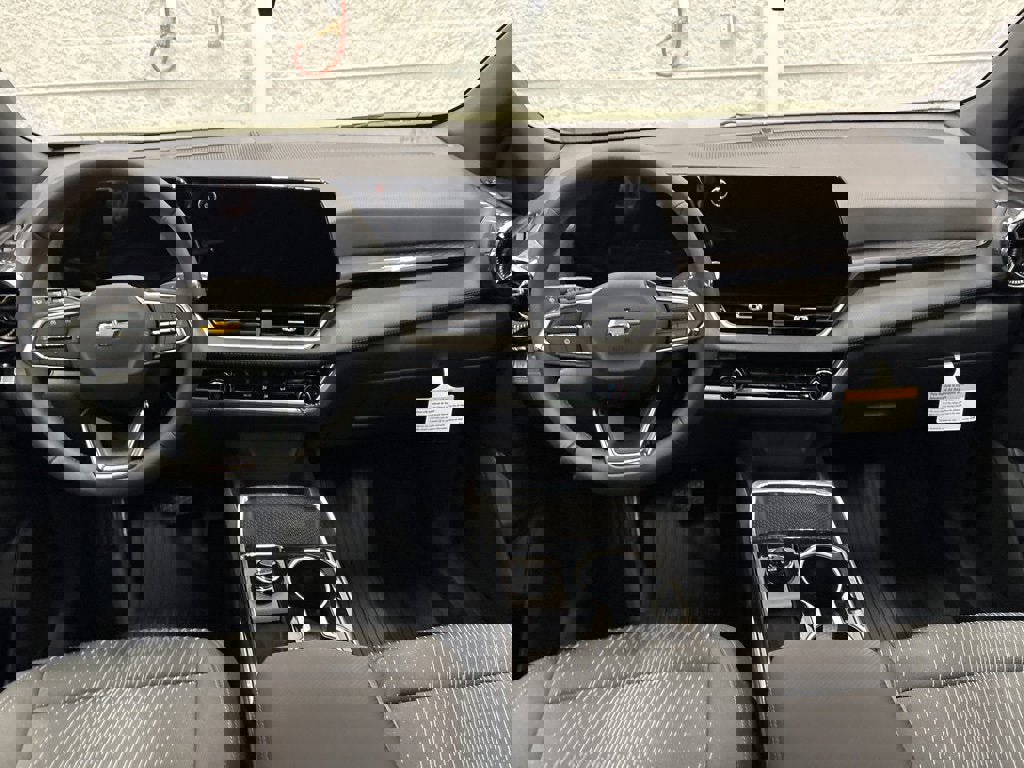 New 2026 Chevrolet Equinox LT w/ LPO, Floor Liner Package image 10