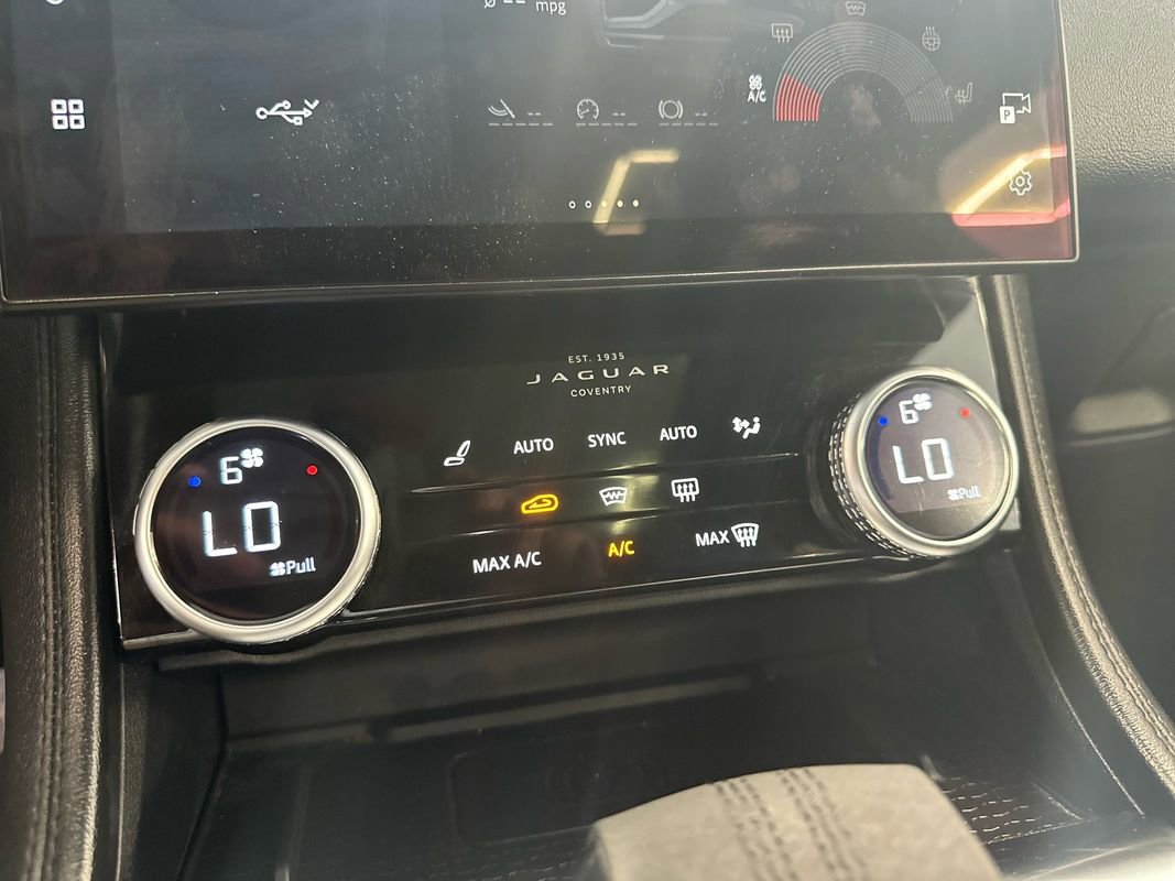 Used 2022 Jaguar F-PACE S image 28