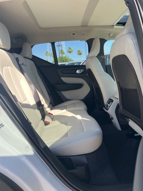 New 2026 Volvo XC40 B5 Plus w/ Climate Package AWD/4WD image 32