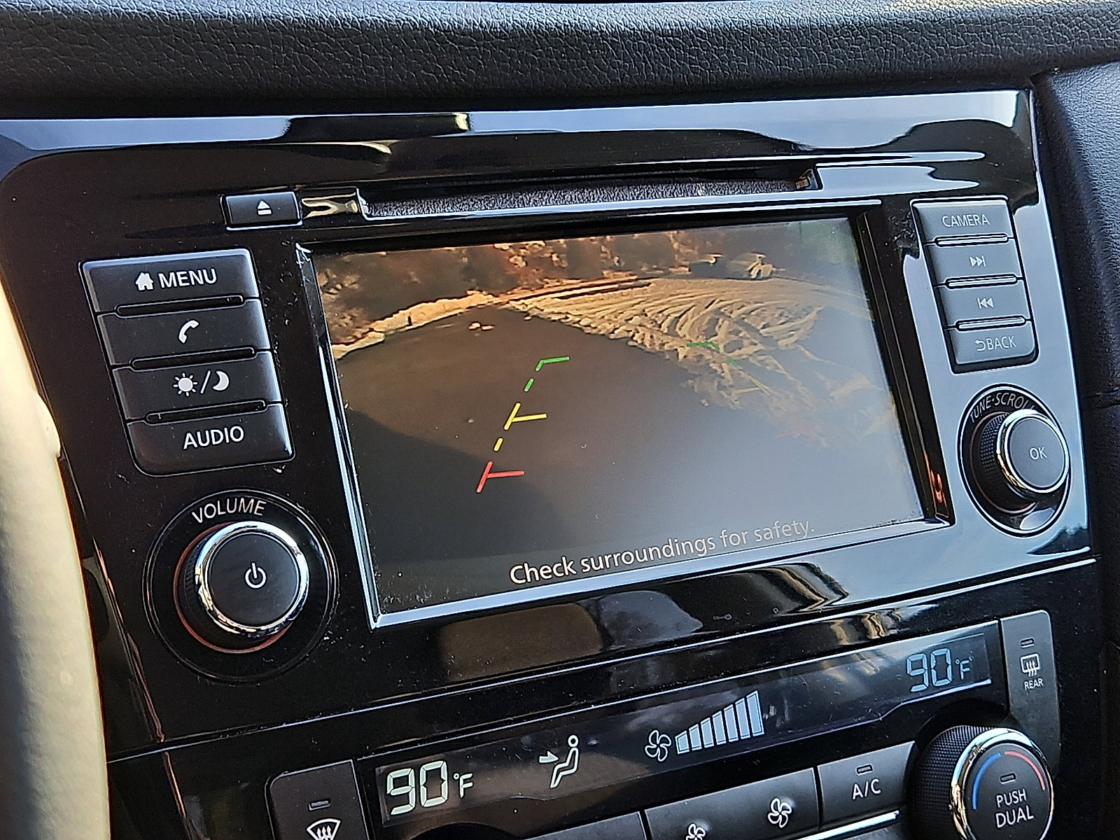 Certified 2019 Nissan Rogue SV image 17