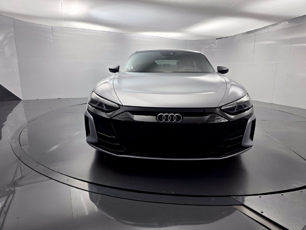 Used 2022 Audi e-tron GT Prestige AWD/4WD image 2
