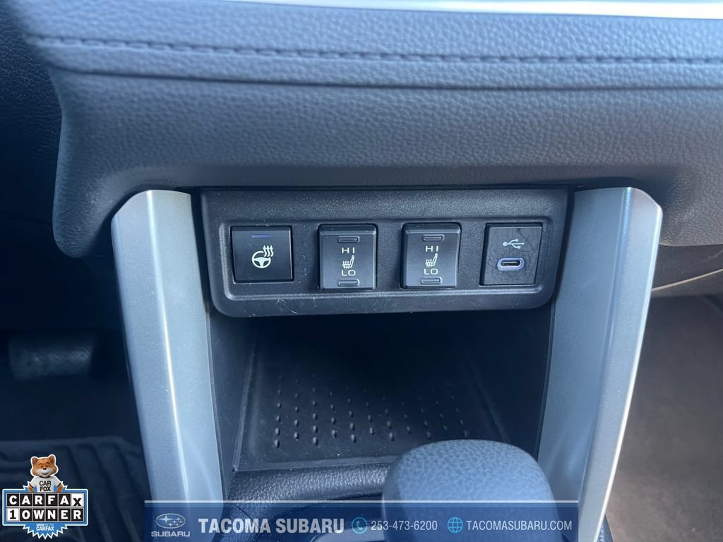 Used 2025 Toyota Corolla Cross LE AWD/4WD image 22