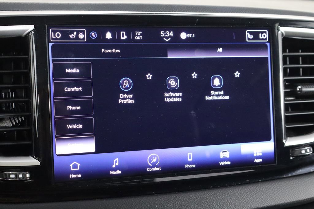 Used 2024 Chrysler Pacifica Touring-L image 43