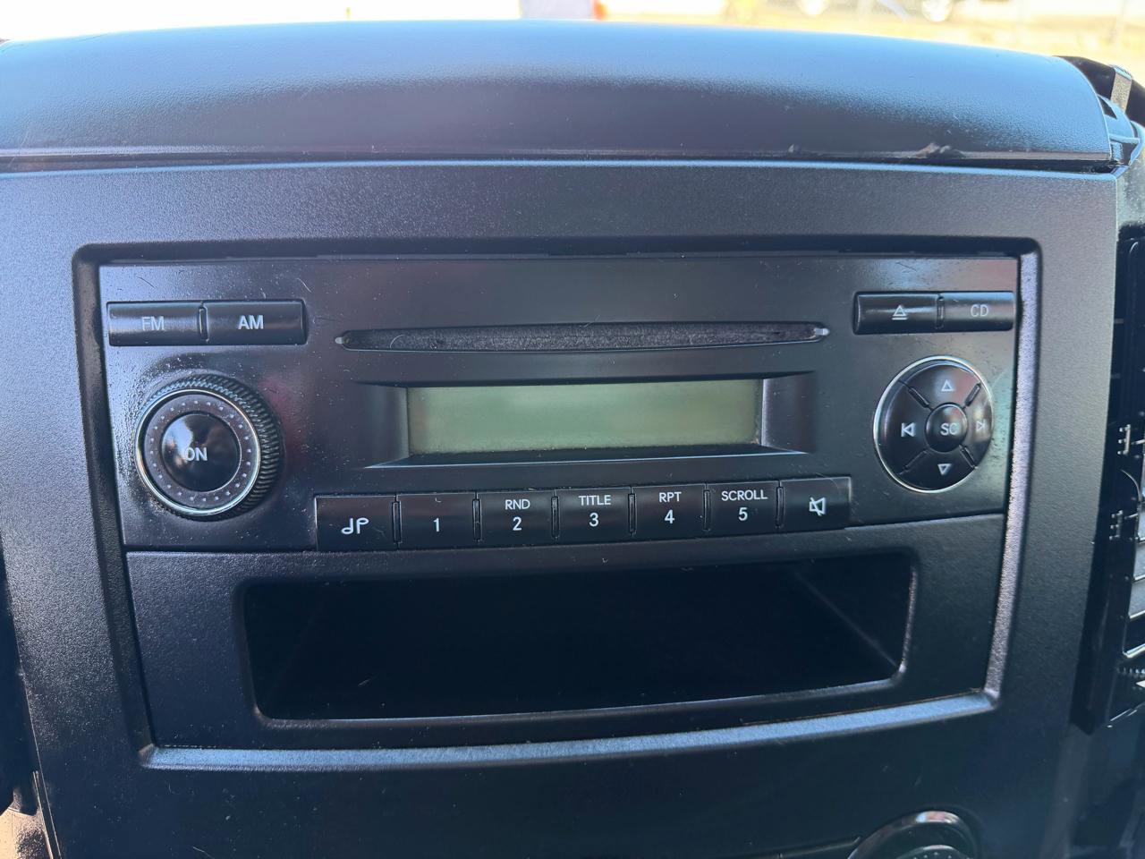 Used 2011 Mercedes-Benz Sprinter 2500 image 18