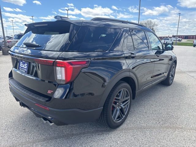 Used 2025 Ford Explorer ST w/ Sun And Sound Package AWD/4WD image 5