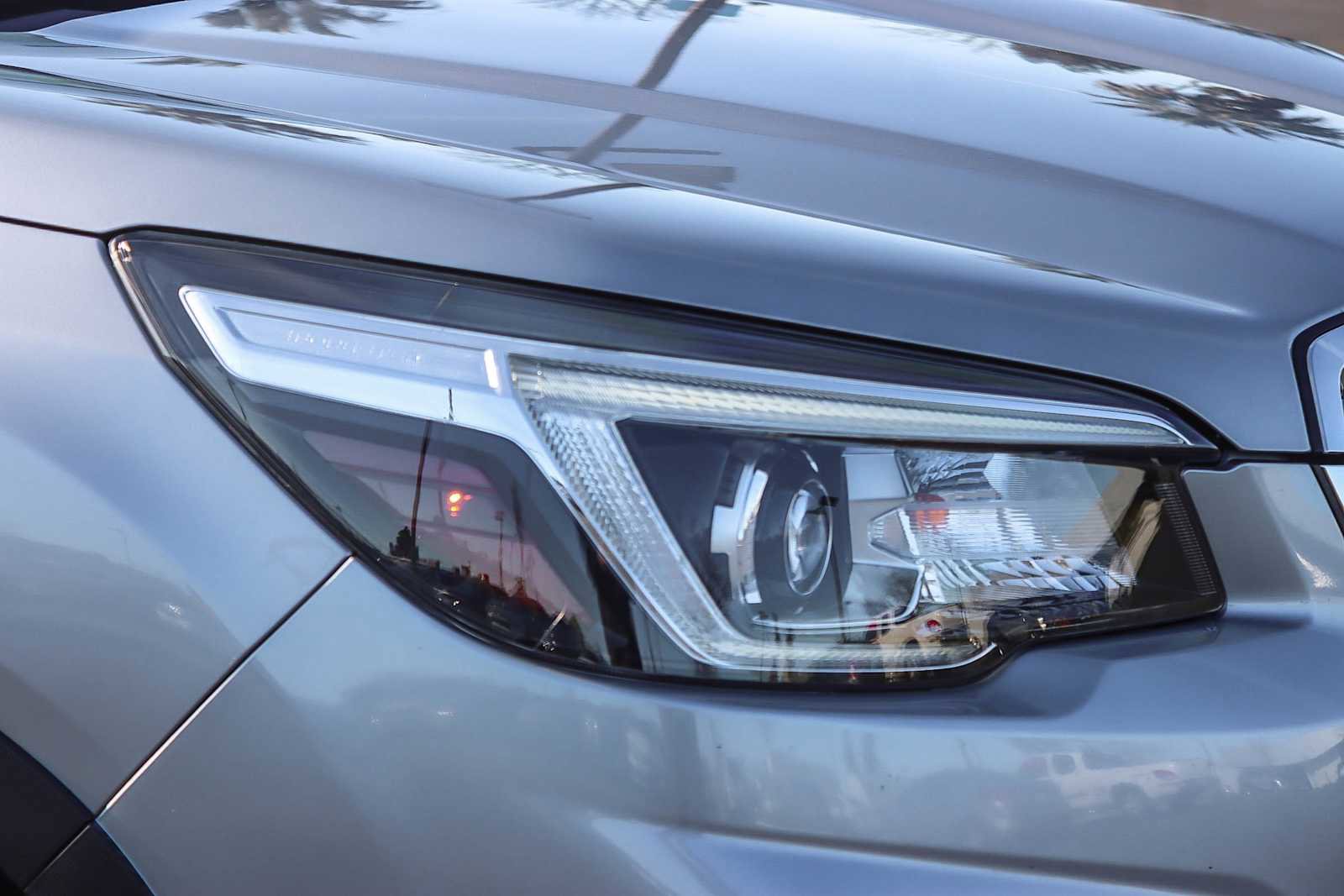 Used 2020 Subaru Forester Touring image 7