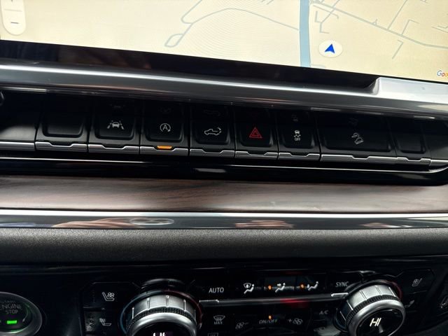 Used 2023 GMC Sierra 1500 SLT w/ SLT Premium Package image 17