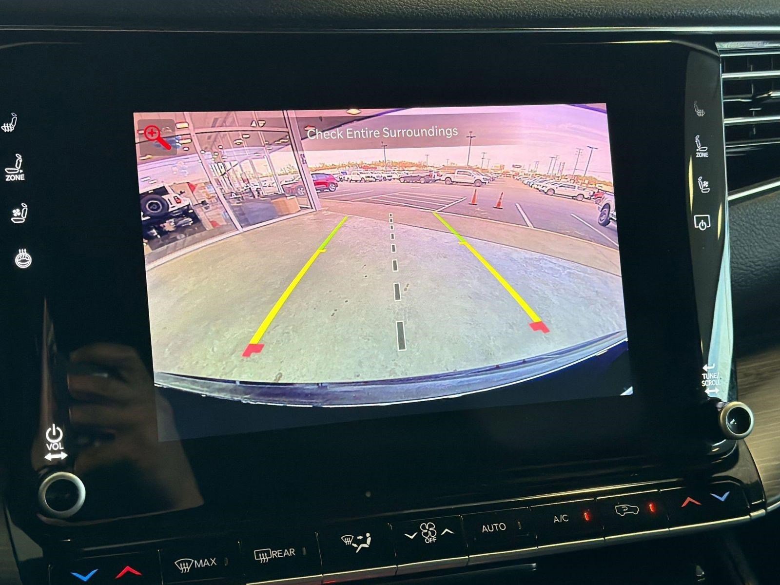 Used 2023 Jeep Wagoneer L Series III w/ Preferred Equipment Group image 23