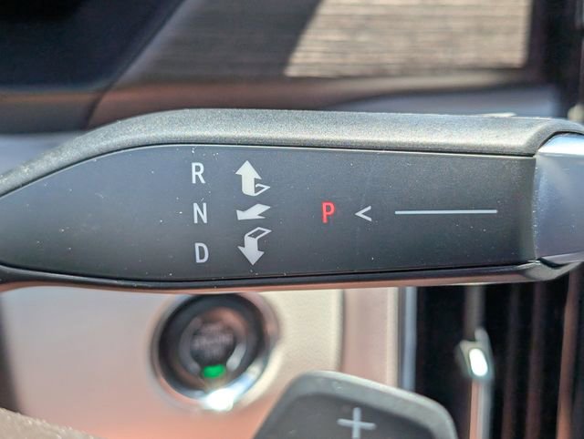 Used 2025 GMC Acadia Denali FWD image 28