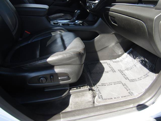 Used 2020 Chevrolet Traverse LT w/ Driver Confidence II Package AWD/4WD image 10