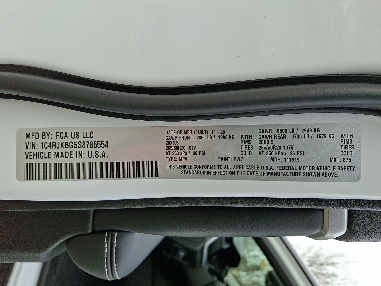 New 2025 Jeep Grand Cherokee L Limited image 18