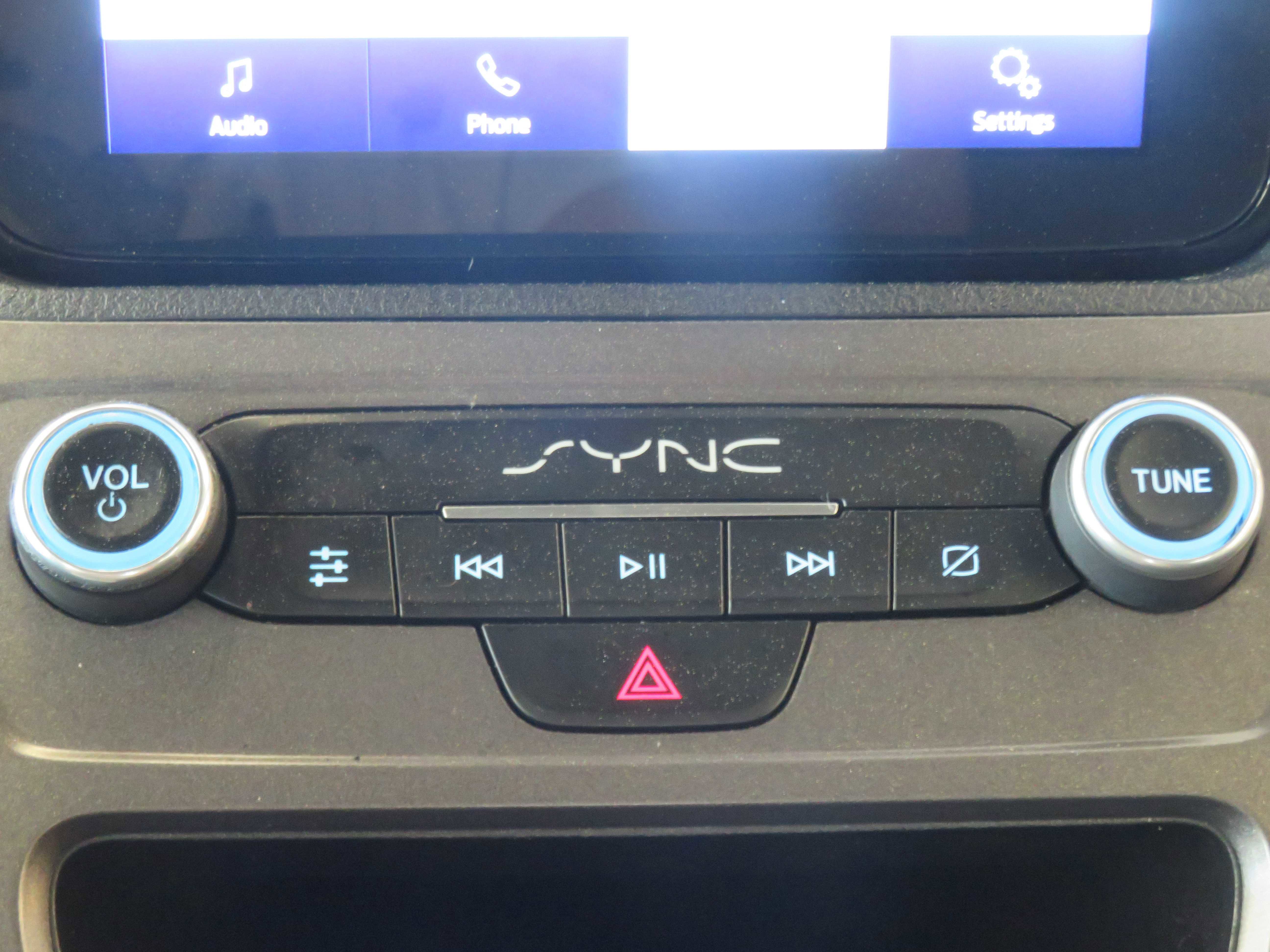 Used 2022 Ford Transit Connect XLT image 49
