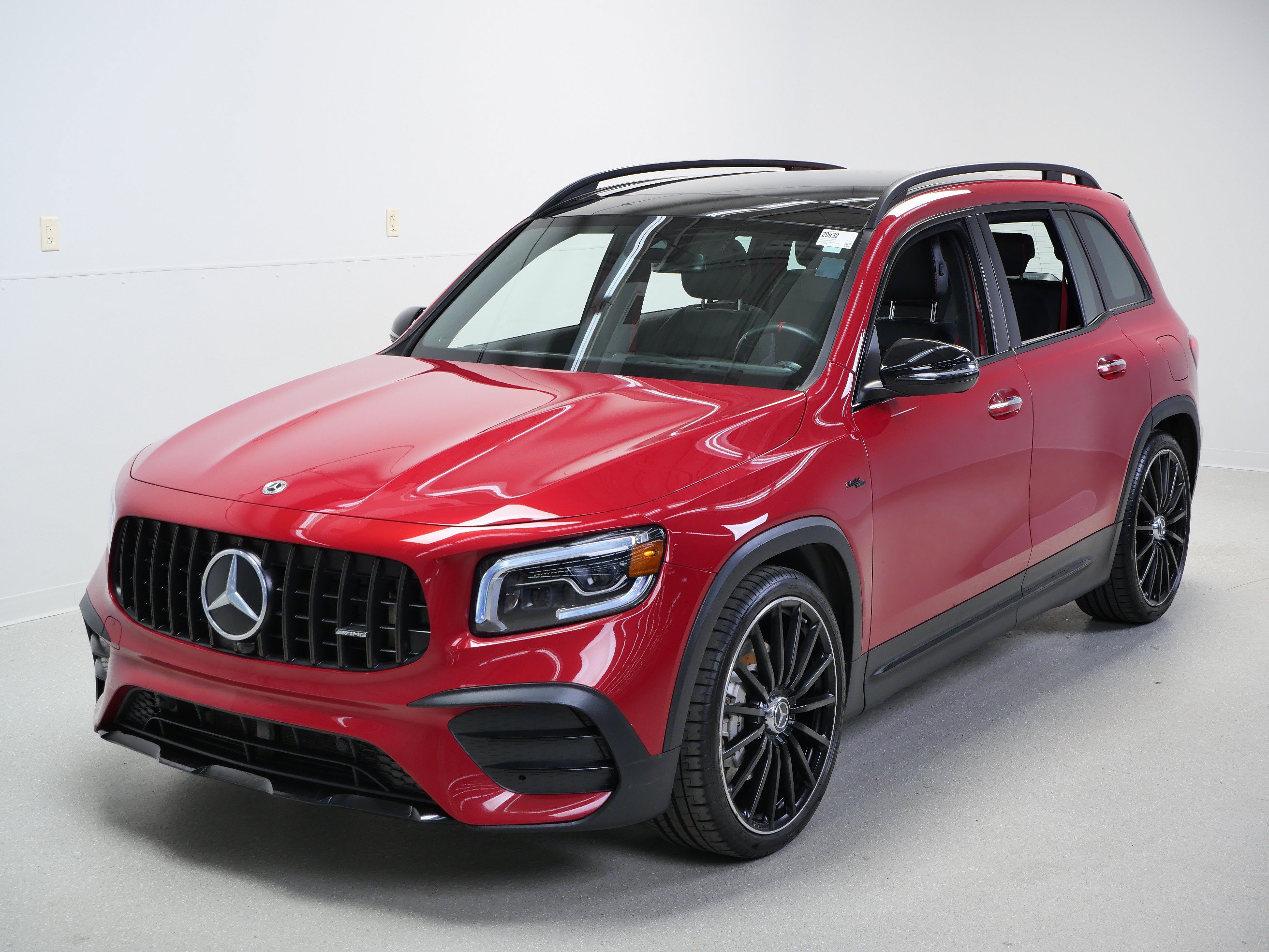 Certified 2023 Mercedes-Benz GLB 35 AMG 4MATIC image 14