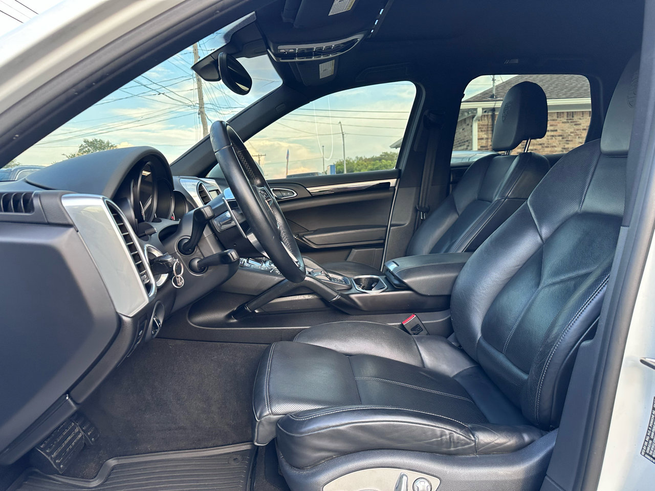 Used 2016 Porsche Cayenne image 10