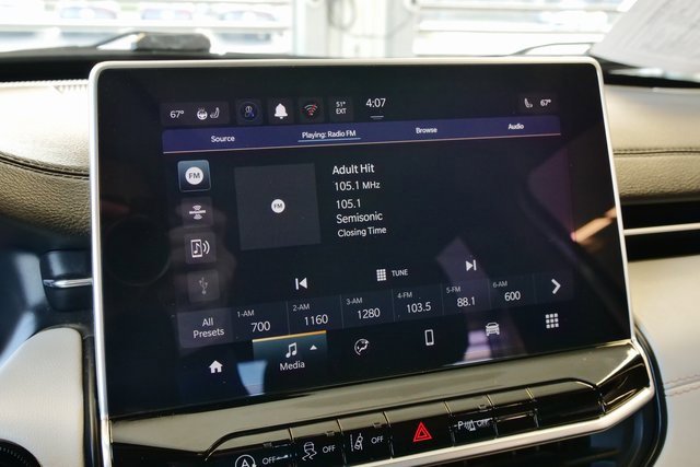 Used 2024 Jeep Compass Limited image 19