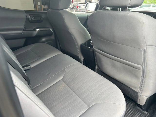 Used 2019 Toyota Tacoma SR5 AWD/4WD image 15