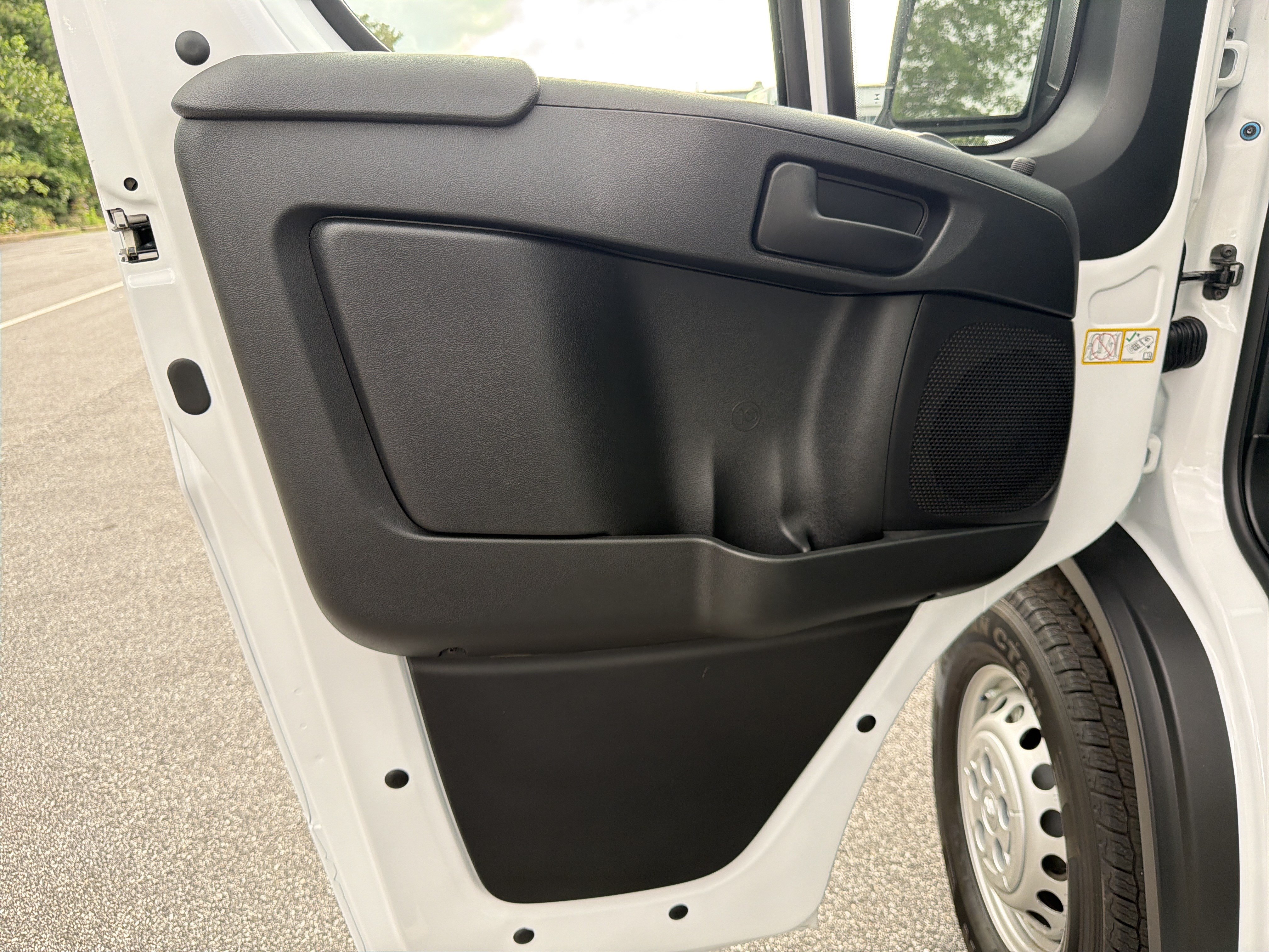 New 2026 RAM ProMaster 1500 w/ Safety Group FWD image 12