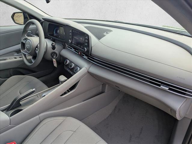 New 2026 Hyundai Elantra SE image 22
