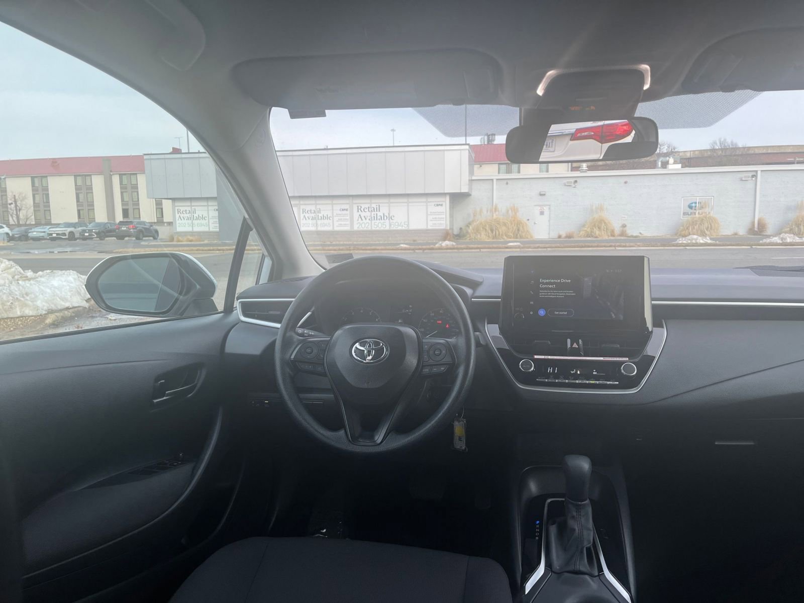 Used 2025 Toyota Corolla LE image 34