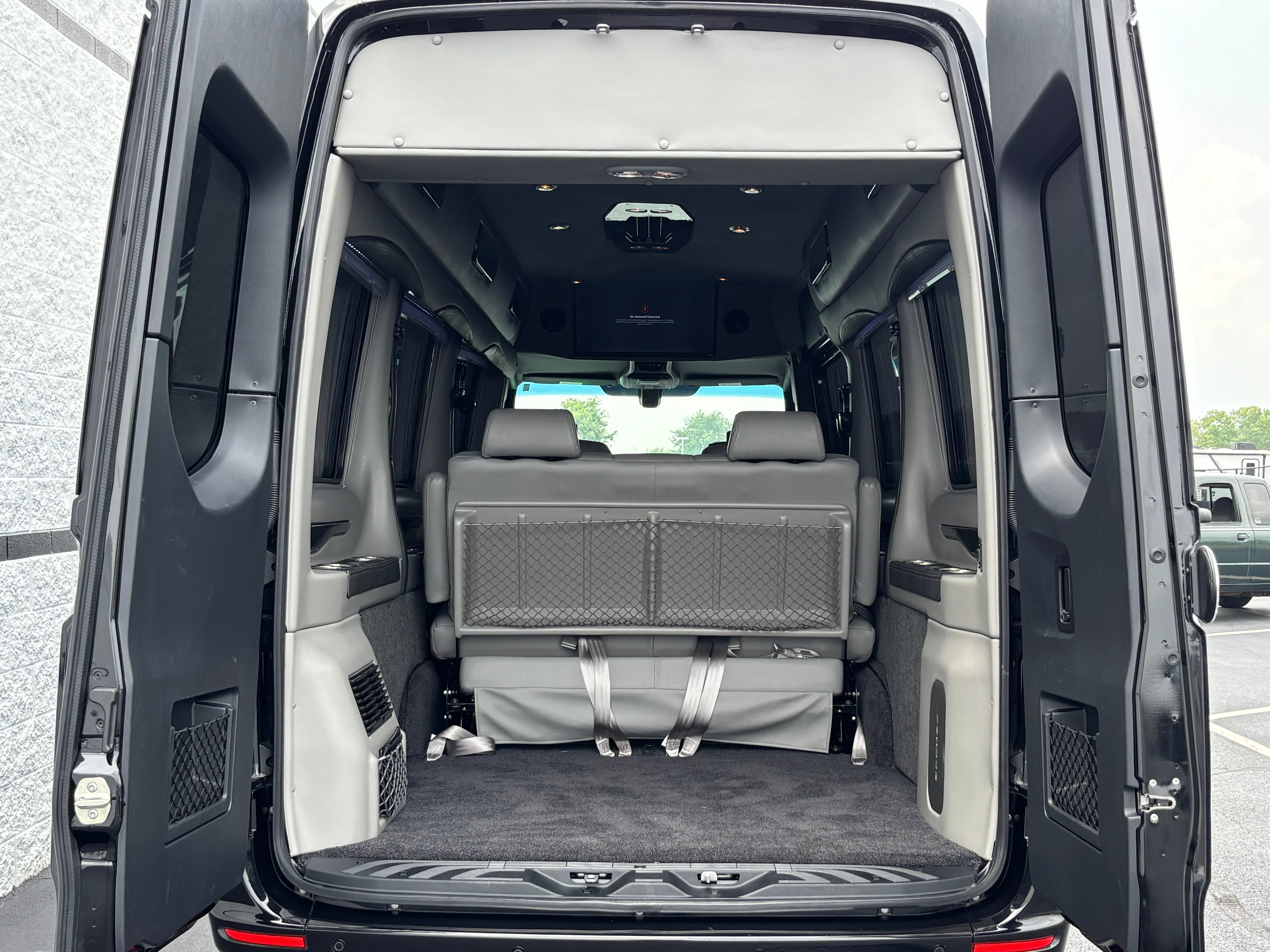 Used 2023 Mercedes-Benz Sprinter 2500 image 17