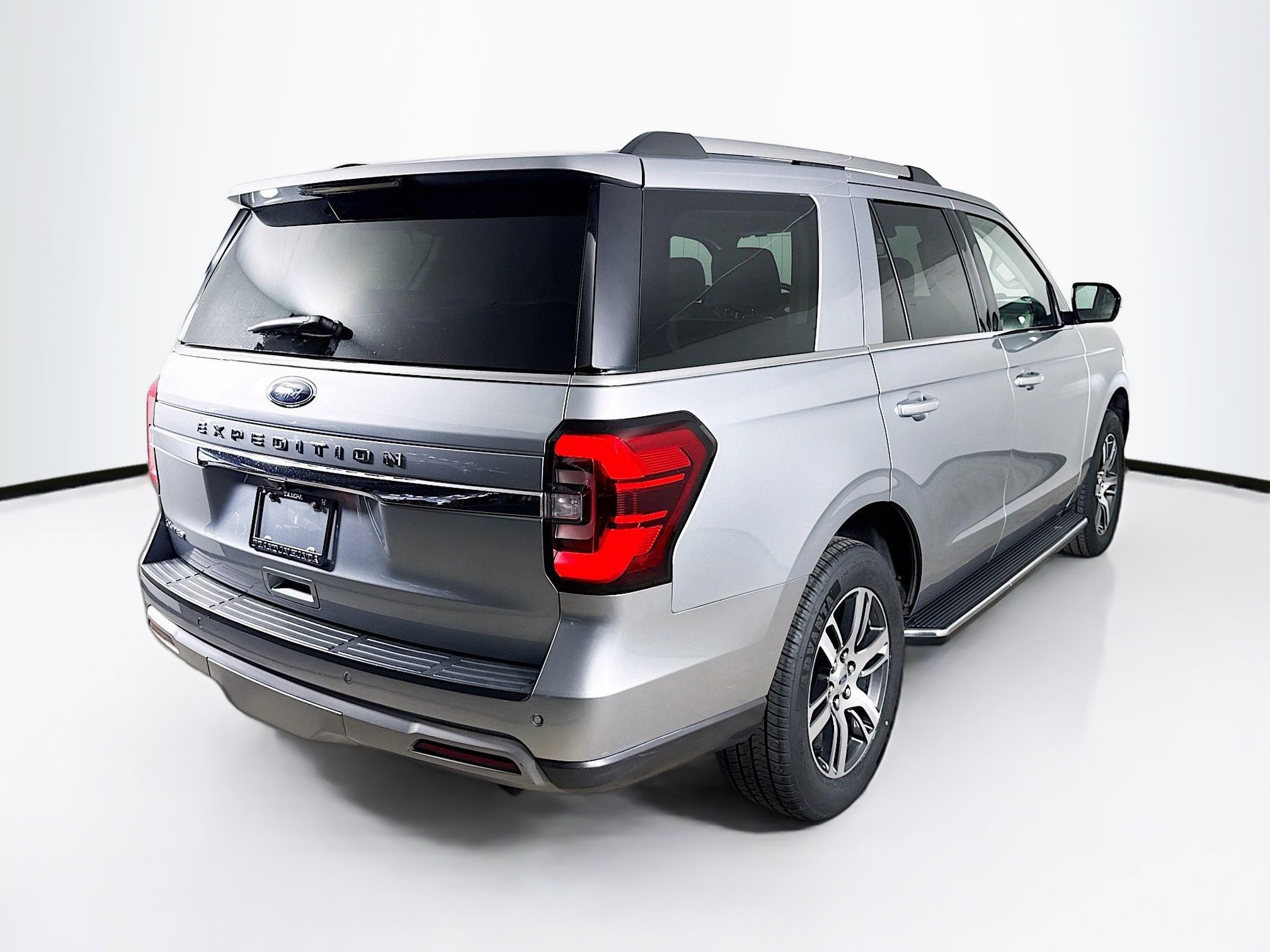 Used 2022 Ford Expedition Limited image 34