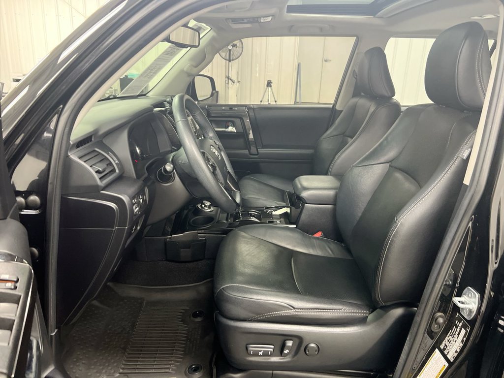 Used 2020 Toyota 4Runner Nightshade AWD/4WD image 21