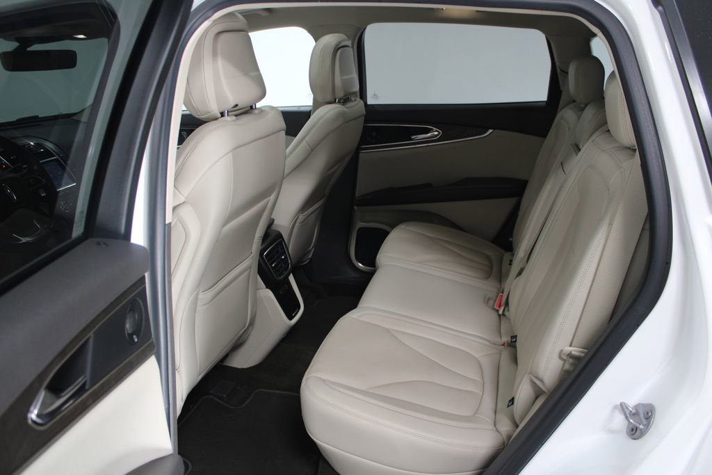 Used 2020 Lincoln Nautilus Reserve w/ Equipment Group 201A image 21