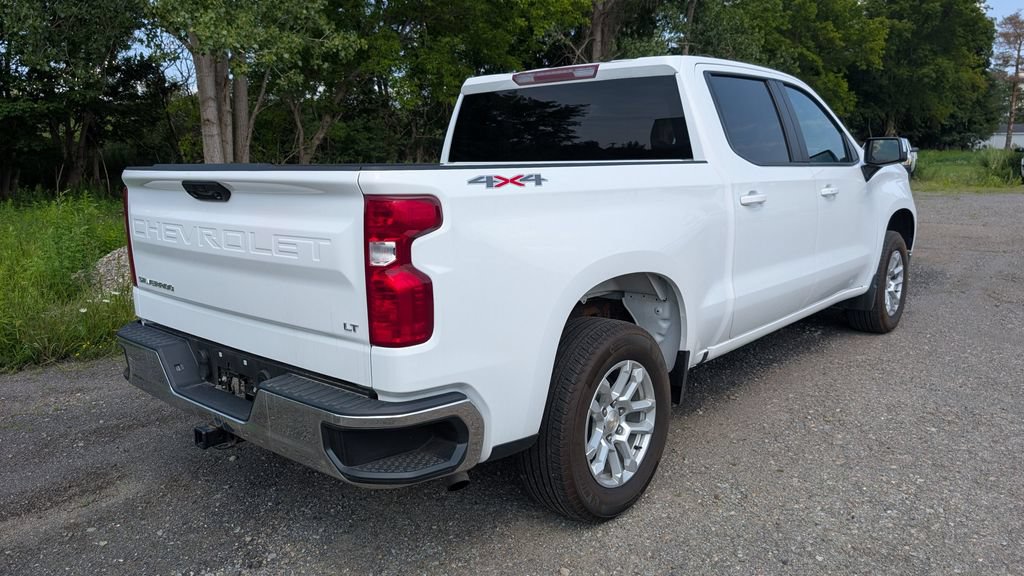Used 2023 Chevrolet Silverado 1500 LT AWD/4WD image 4