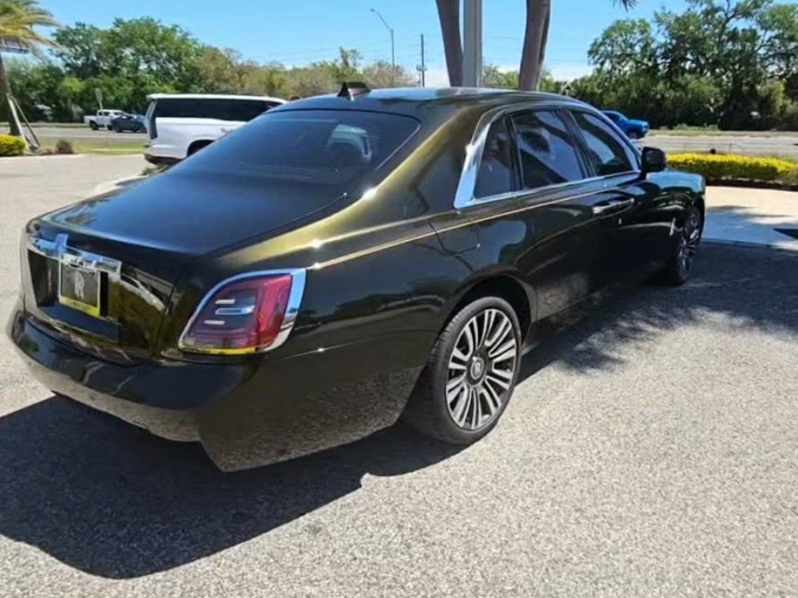 Used 2023 Rolls-Royce Ghost image 4