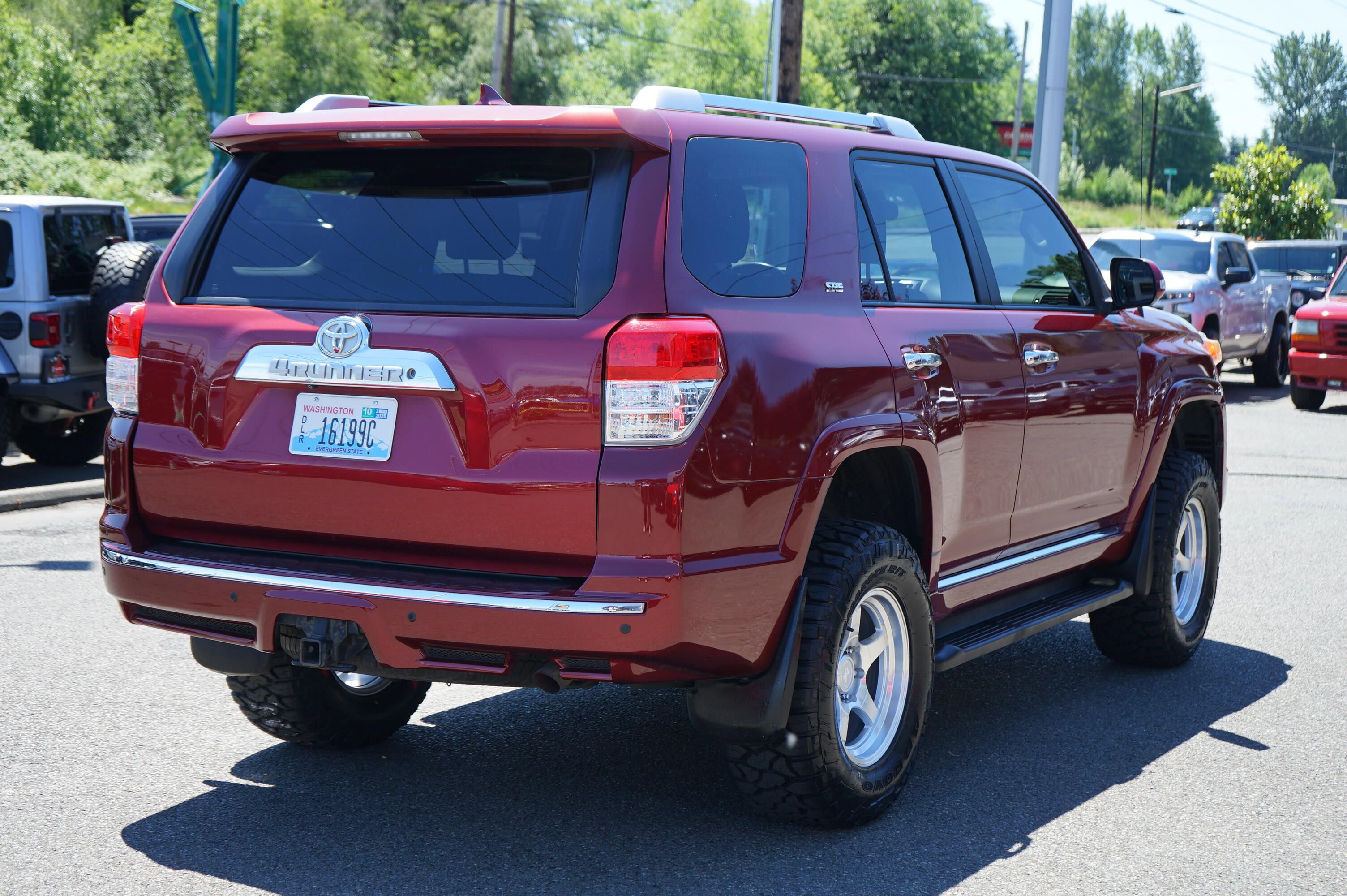 Used 2012 Toyota 4Runner SR5 w/ Convenience Pkg AWD/4WD image 5