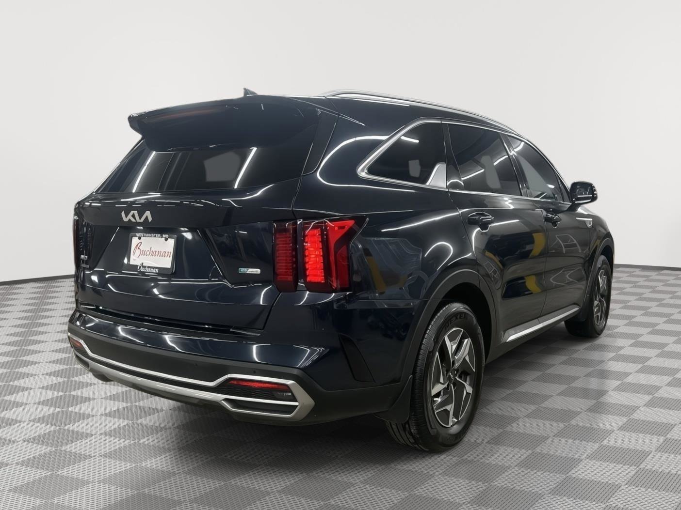 Used 2022 Kia Sorento S image 4